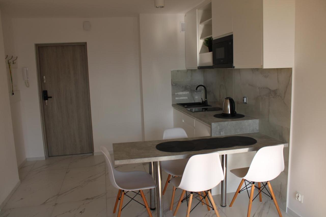 Strict Center Warsaw Comfortable Apartment, 10Th-Floor With Beautiful View On The Park And Skyscrapers, Free Wifi, Self Check-In/Out מראה חיצוני תמונה
