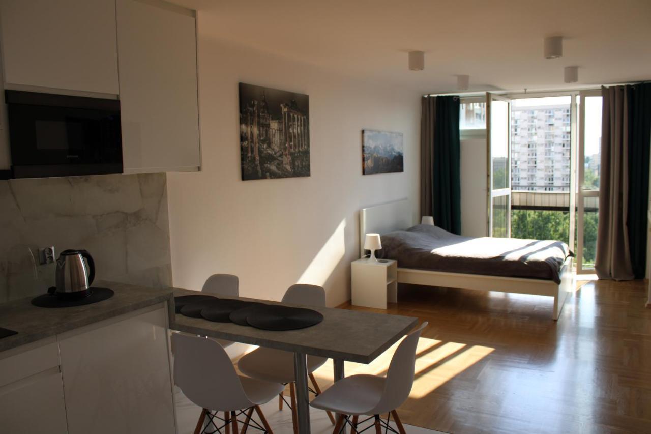 Strict Center Warsaw Comfortable Apartment, 10Th-Floor With Beautiful View On The Park And Skyscrapers, Free Wifi, Self Check-In/Out מראה חיצוני תמונה