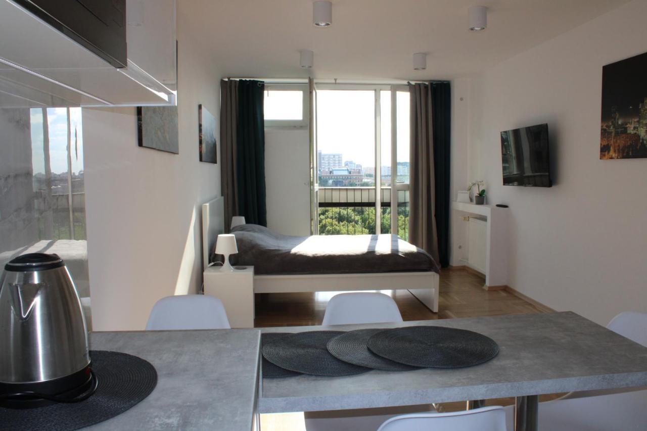 Strict Center Warsaw Comfortable Apartment, 10Th-Floor With Beautiful View On The Park And Skyscrapers, Free Wifi, Self Check-In/Out מראה חיצוני תמונה